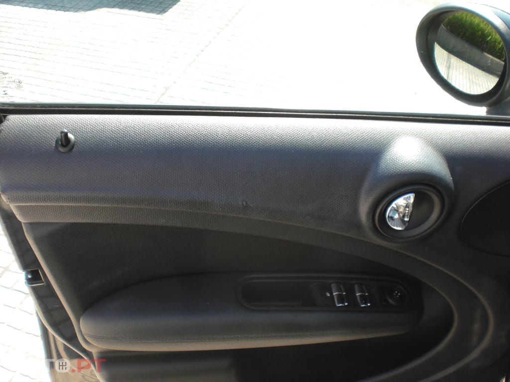 MINI Countryman One D