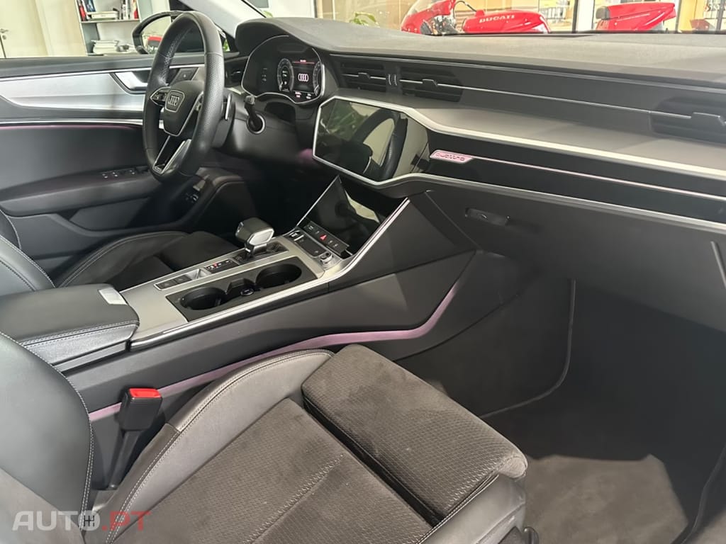 Audi A6 Avant 55 TFSIe quattro Sport
