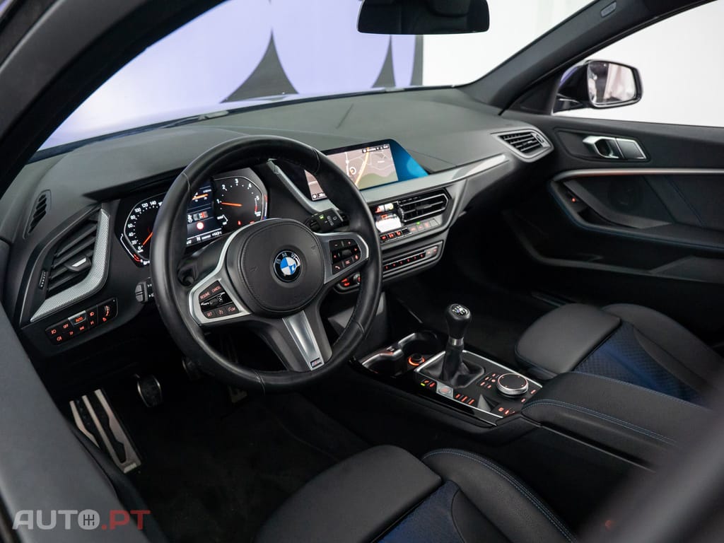 BMW 116 d Pack Desportivo M