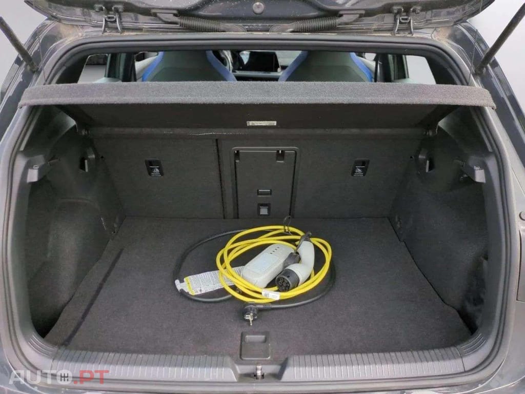 Volkswagen Golf GTE Hybrid