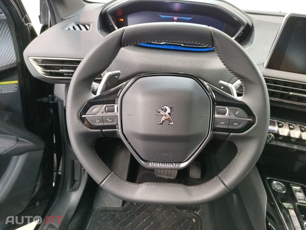 Peugeot 5008 PureTech 130 EAT8 Stop & Start Active