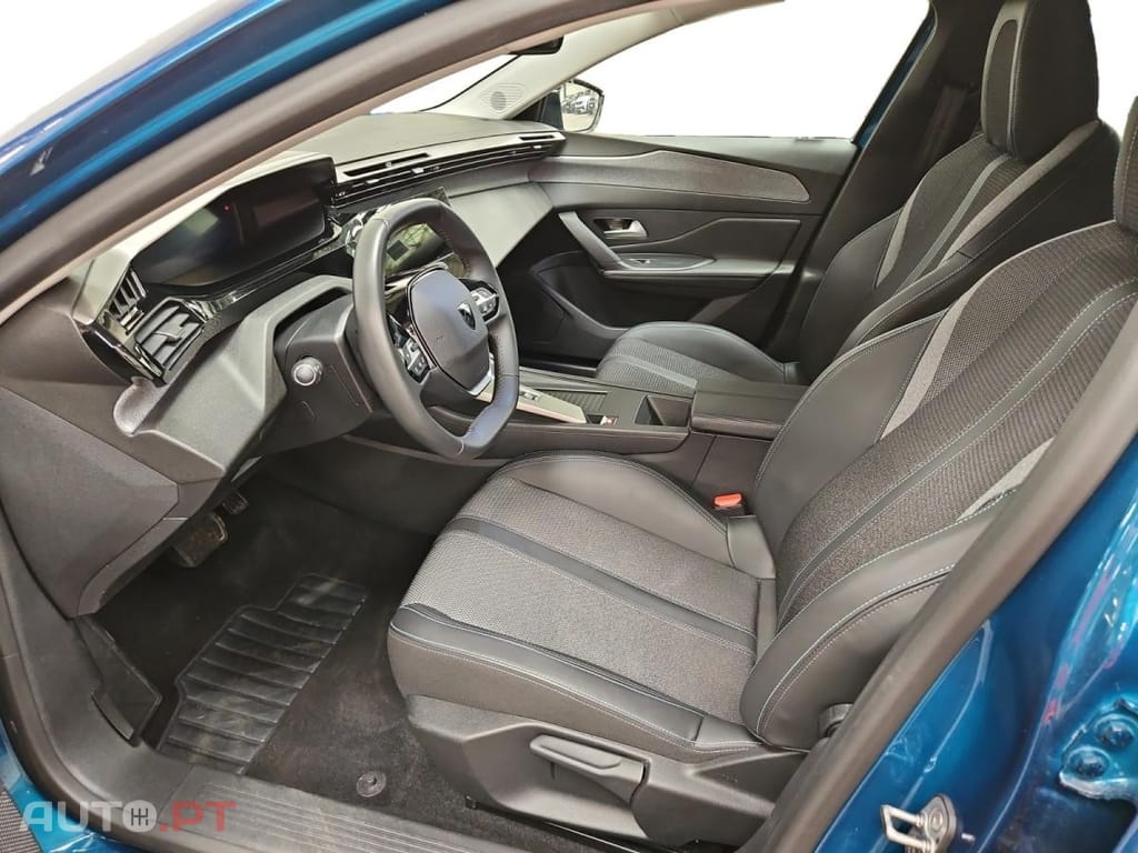 Peugeot 408 1.2 Hybrid Allure e-DCS6