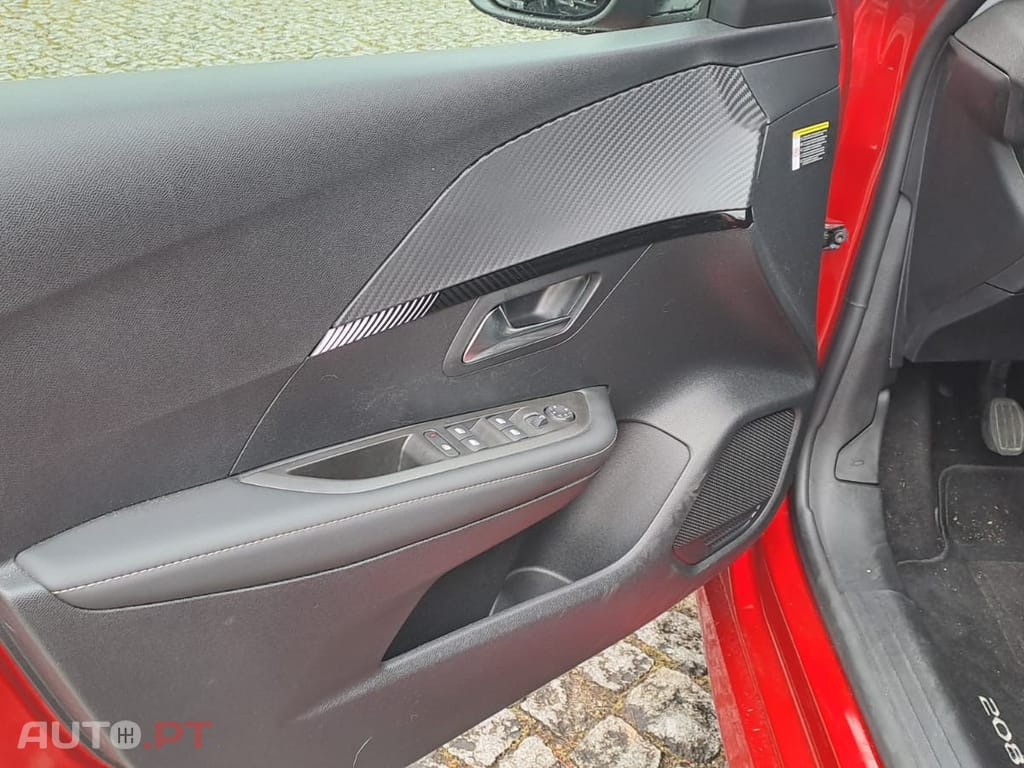 Peugeot 208 1.2 PureTech Allure