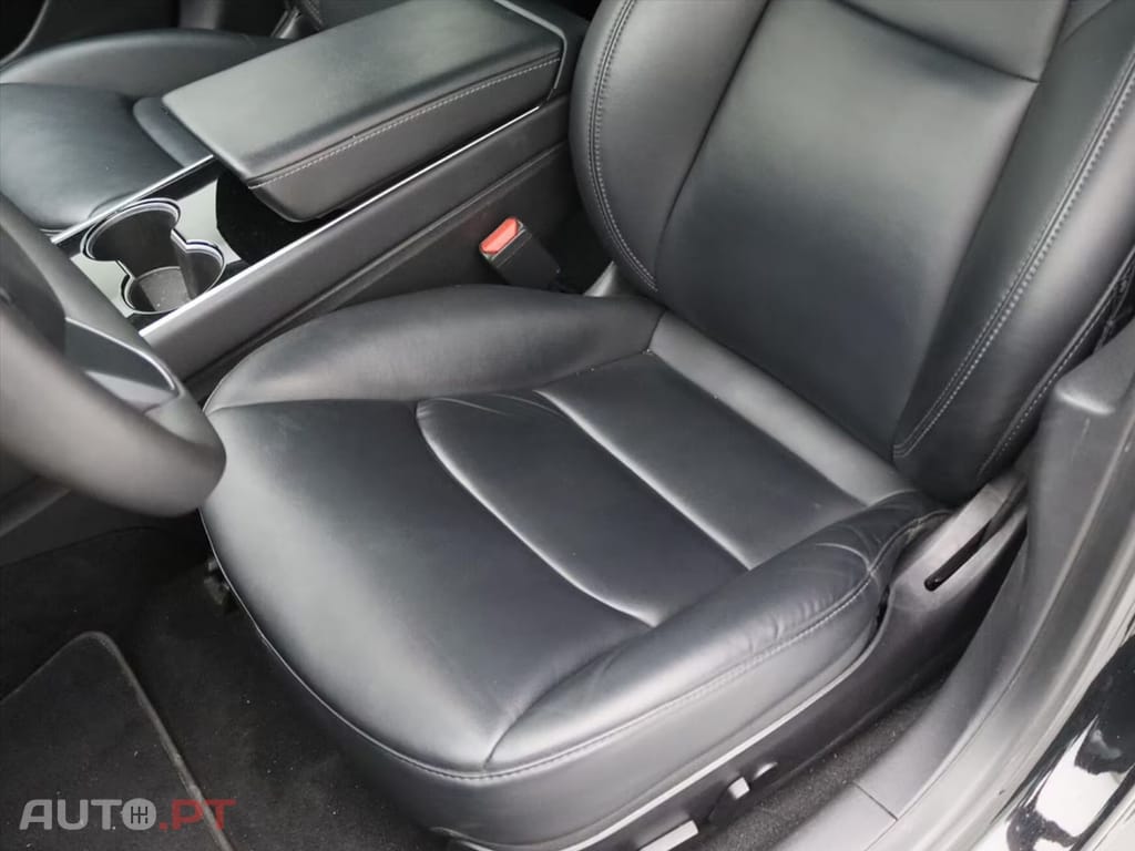 Tesla Model 3 Long-Range AWD I.V.A DEDUTÍVEL