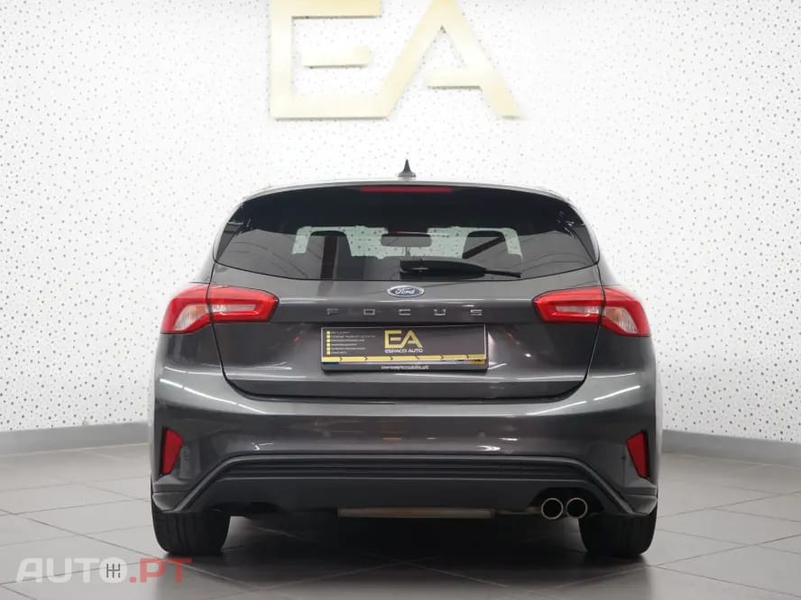 Ford Focus 1.5 TDCi EcoBlue ST-Line