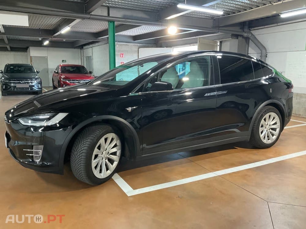 Tesla Model X 100 kWh Long Range Plus AWD