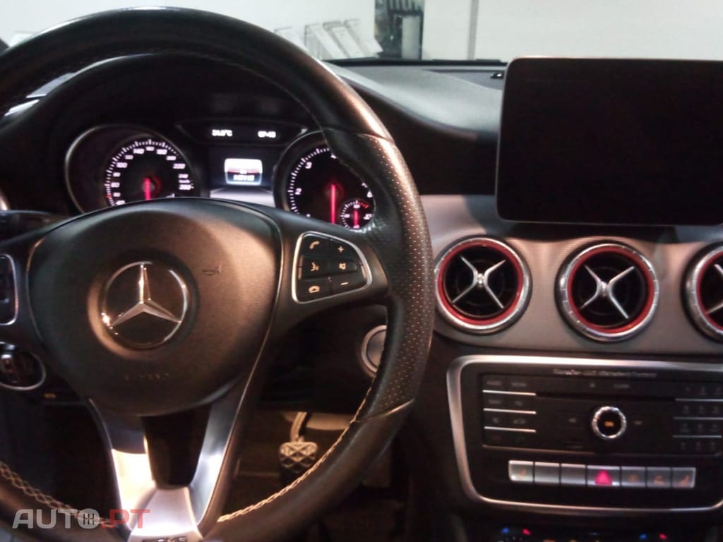 Mercedes-Benz CLA 180 d Shooting Brake