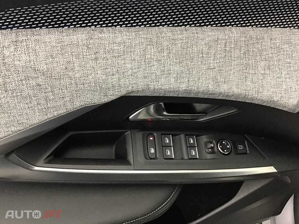 Peugeot 5008 1.2 Hybrid GT e-DCS6