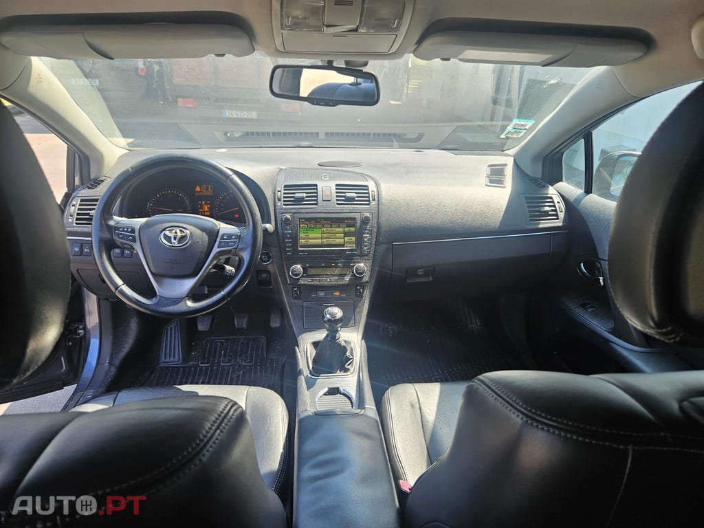 Toyota Avensis T27