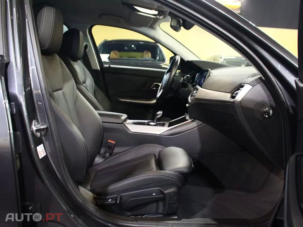 BMW 320 e Line Sport Auto