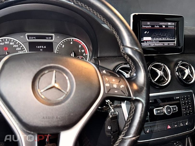 Mercedes-Benz A 180 CDI (BlueEFFICIENCY) Urban