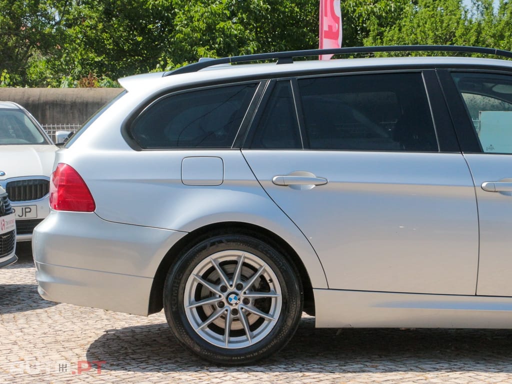 BMW 320 d Touring Navigation Sport