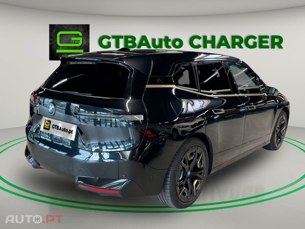 BMW iX xDrive40 I.V.A DEDUTIVEL