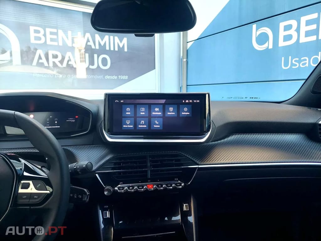 Peugeot 2008 1.2 Hybrid Allure e-DCS6