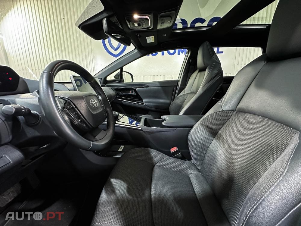 Toyota bZ4X 71,4 kWh Premium AWD