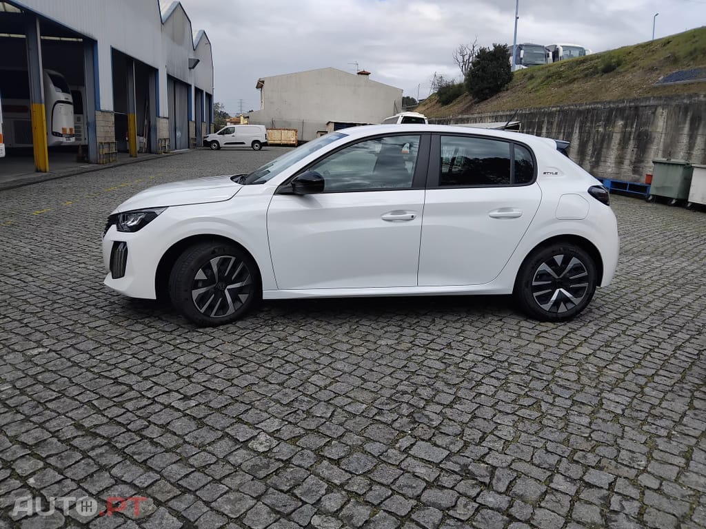 Peugeot 208 1.2 PureTech SE Style