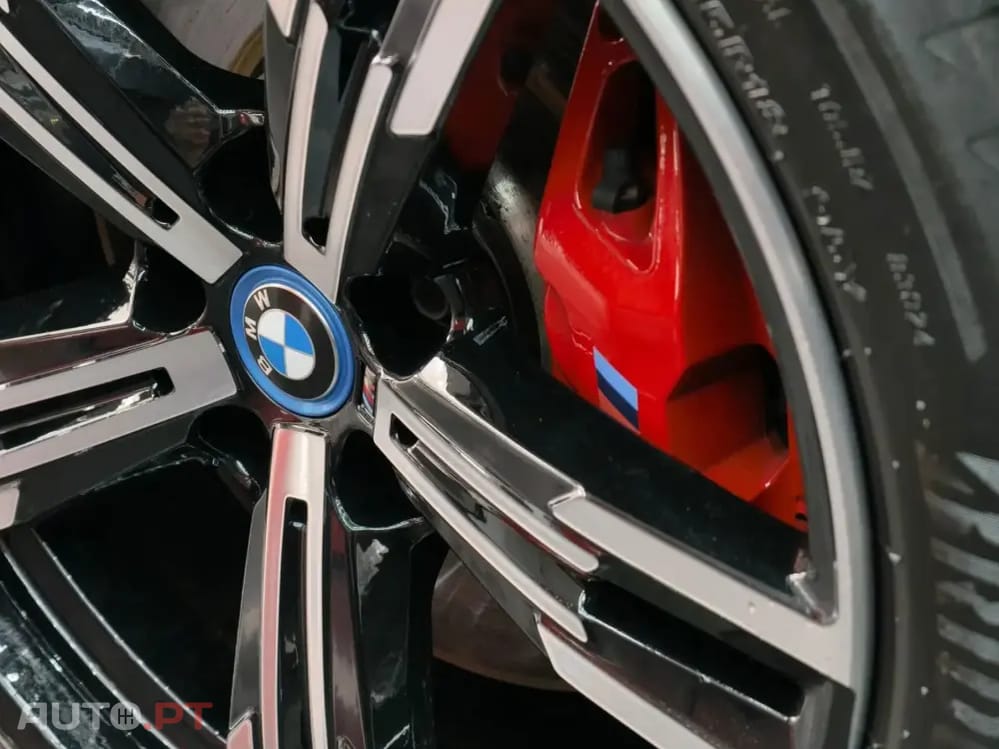 BMW 330 e Pack Desportivo M Pro Auto