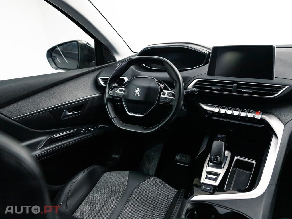 Peugeot 5008 1.5 BlueHDi Allure EAT8