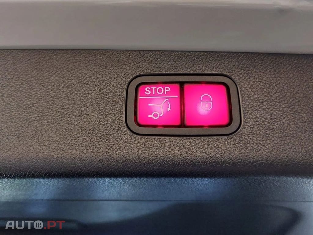 Mercedes-Benz E 300 e AMG Line