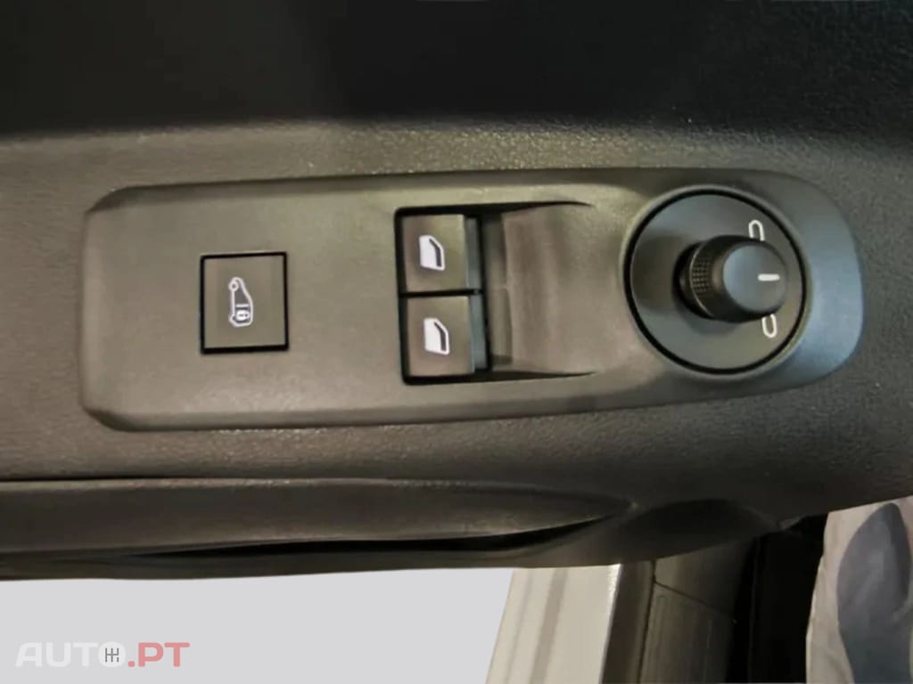 Peugeot E-Partner Standard 50 kWh I.V.A DEDUTIVEL 