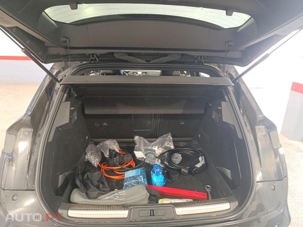 DS DS7 Crossback E-Tense Performance Line EAT8