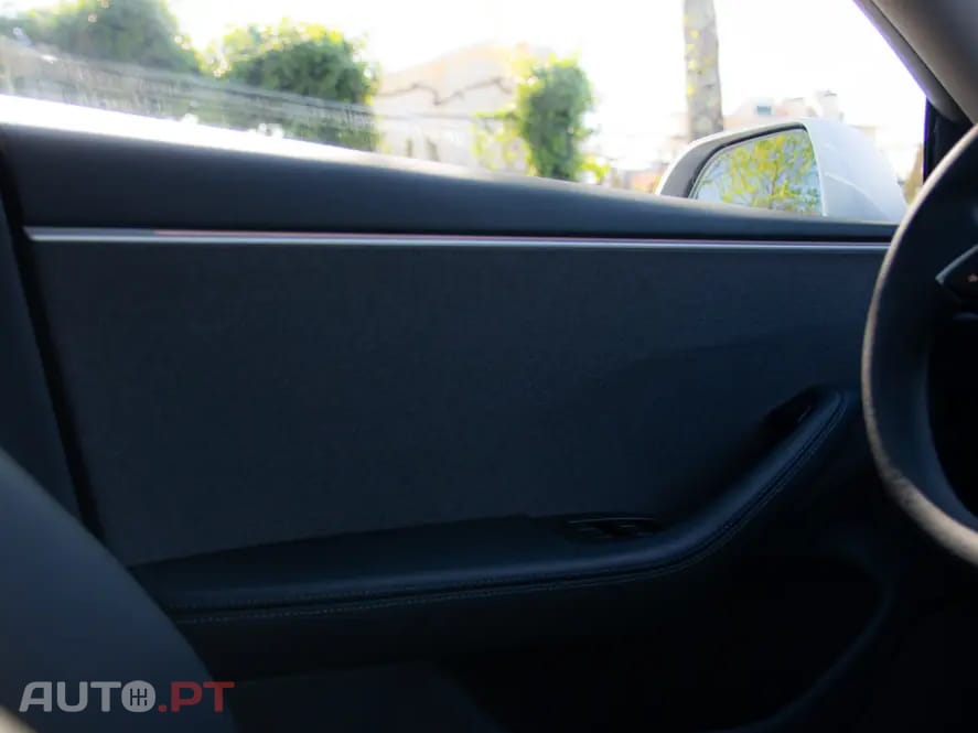 Tesla Model 3 Tração Traseira Premium