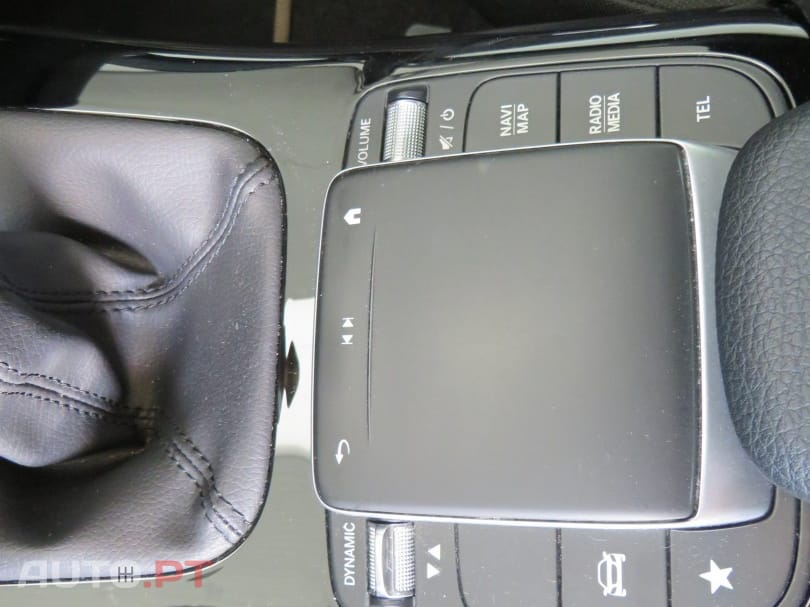 Mercedes-Benz CLA 180 d Shooting Brake Business Solutions