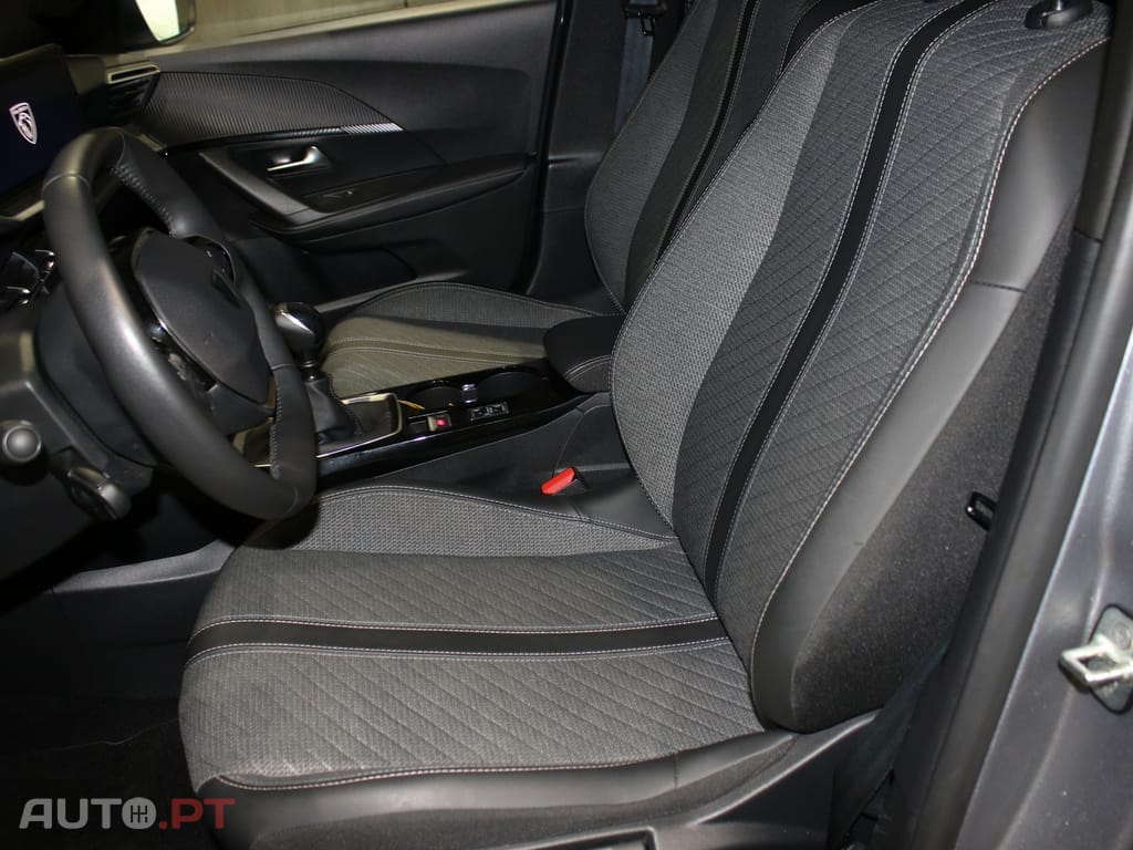 Peugeot 2008 1.2 PureTech Allure