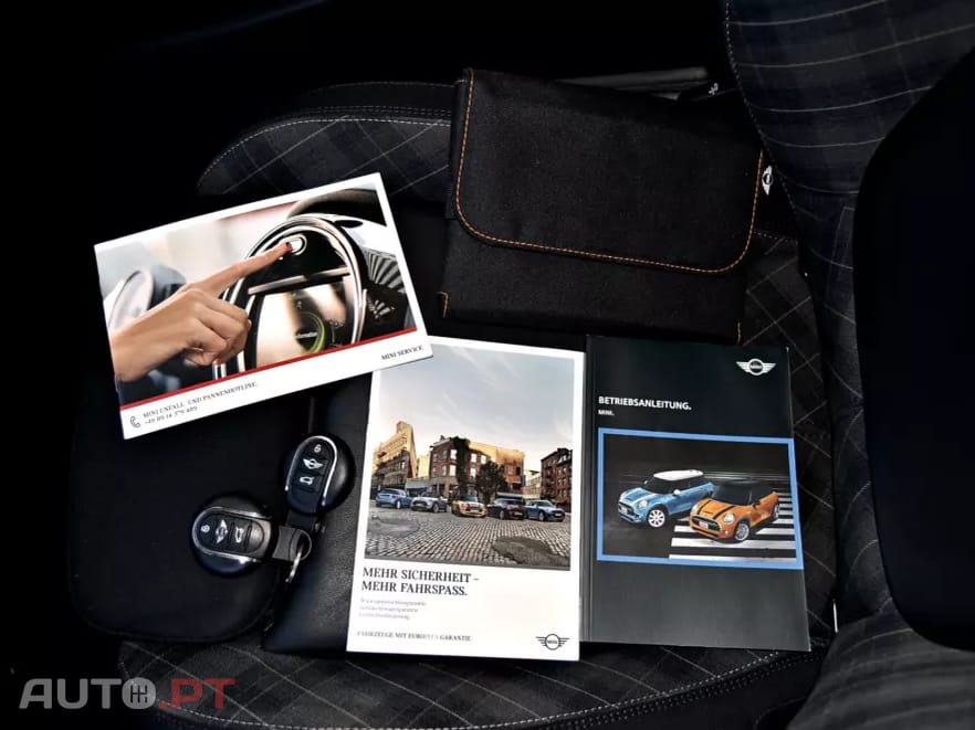 MINI Cooper Cooper D Auto