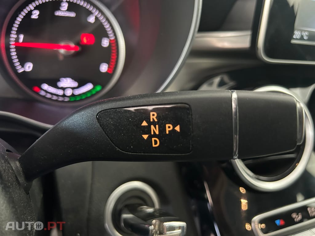 Mercedes-Benz C 300 BlueTEC Hybrid Avantgarde+