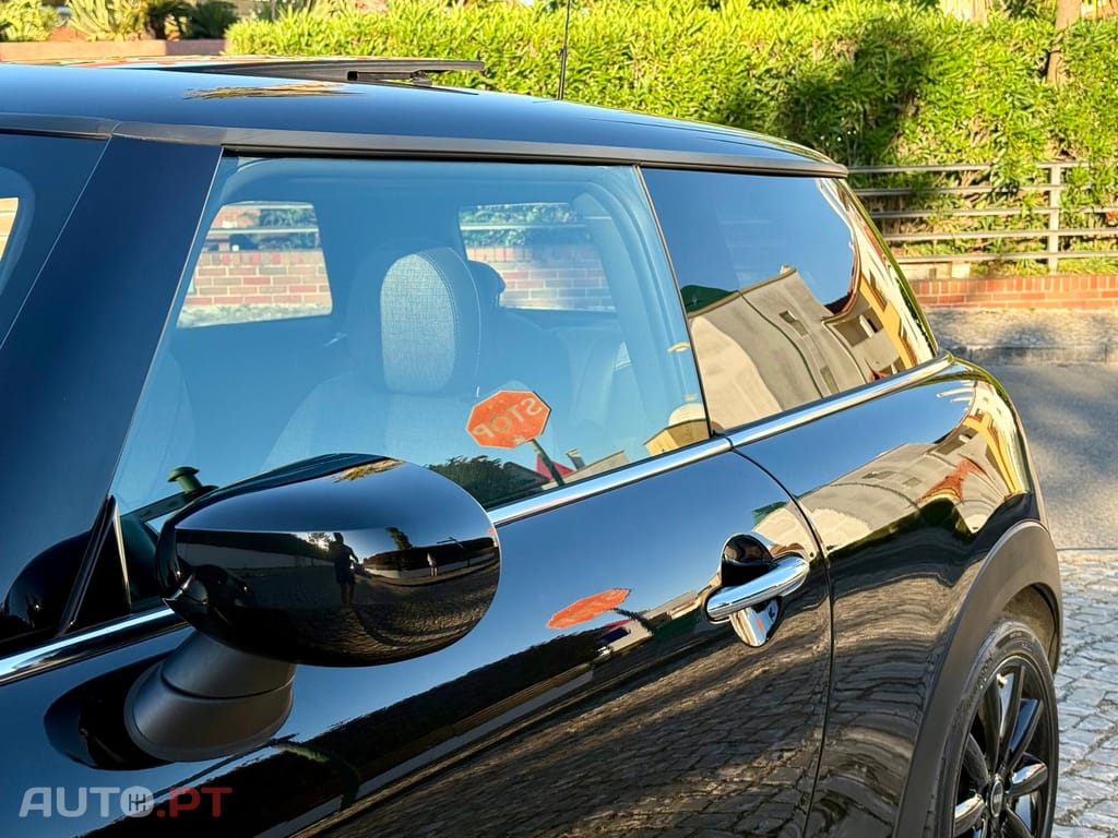 MINI Cooper LCI 3 Cilindros