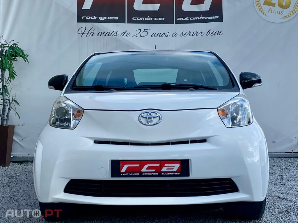 Toyota iQ 1.4 D-4D 2 NAVI+Bluetooth