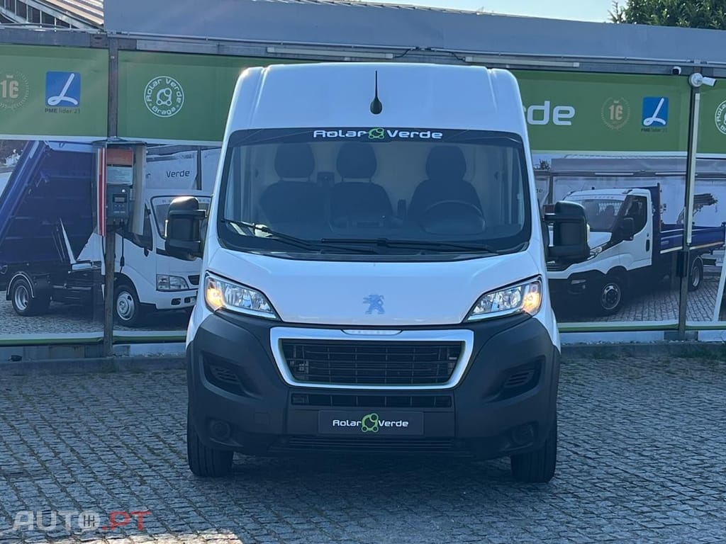 Peugeot Boxer 2.2 BlueHDi 330 L2H2 Premium