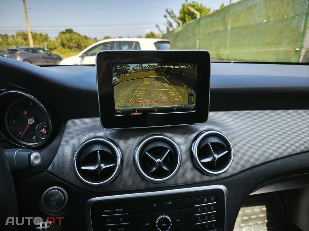 Mercedes-Benz GLA 220 d 4-Matic