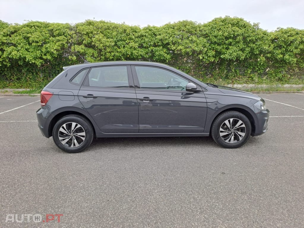 Volkswagen Polo 1.0 Confortline
