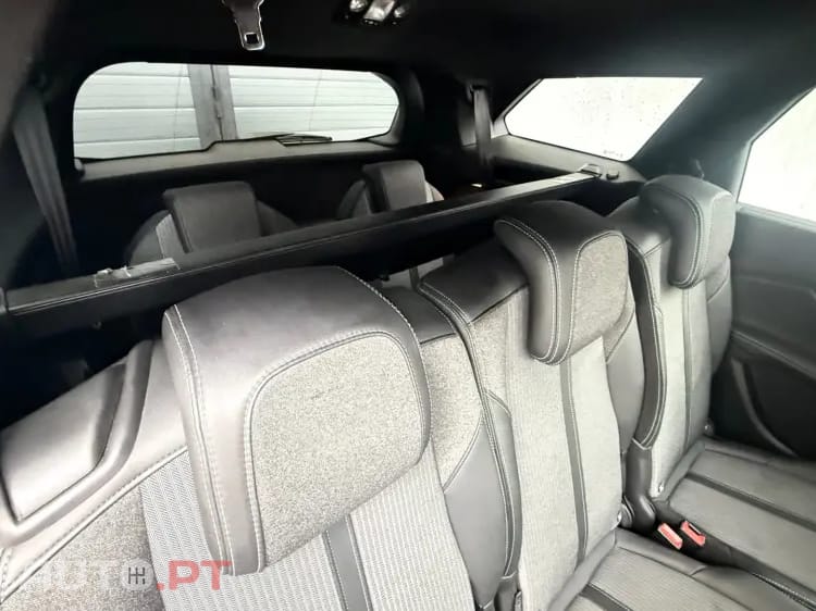 Peugeot 5008 1.2 Hybrid Allure Pack e-DCS6