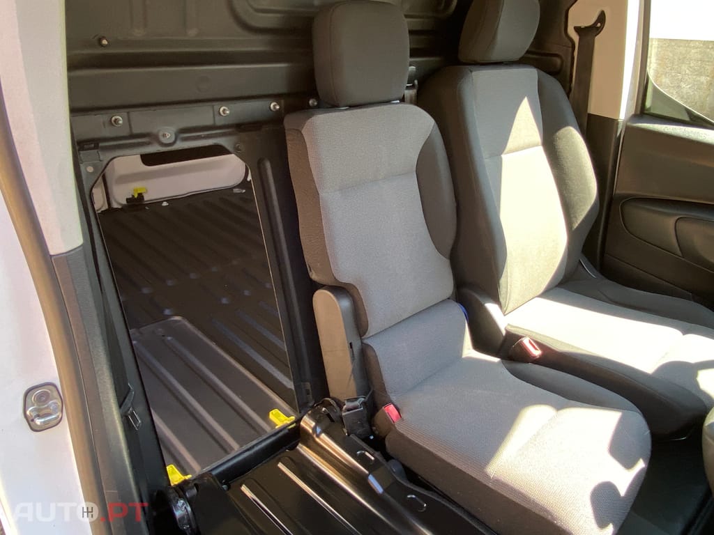 Peugeot Partner 1.6 HDI L1  100cv Carplay  Nacional