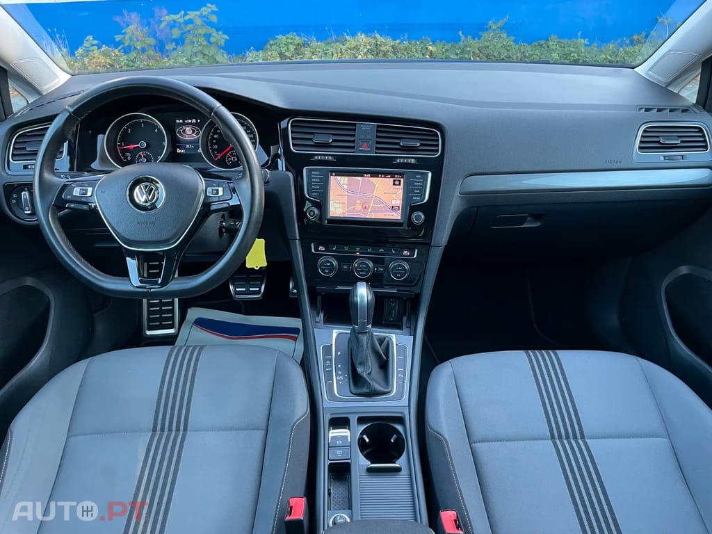 Volkswagen Golf 2.0 TDI BlueMotion DSG Allstar