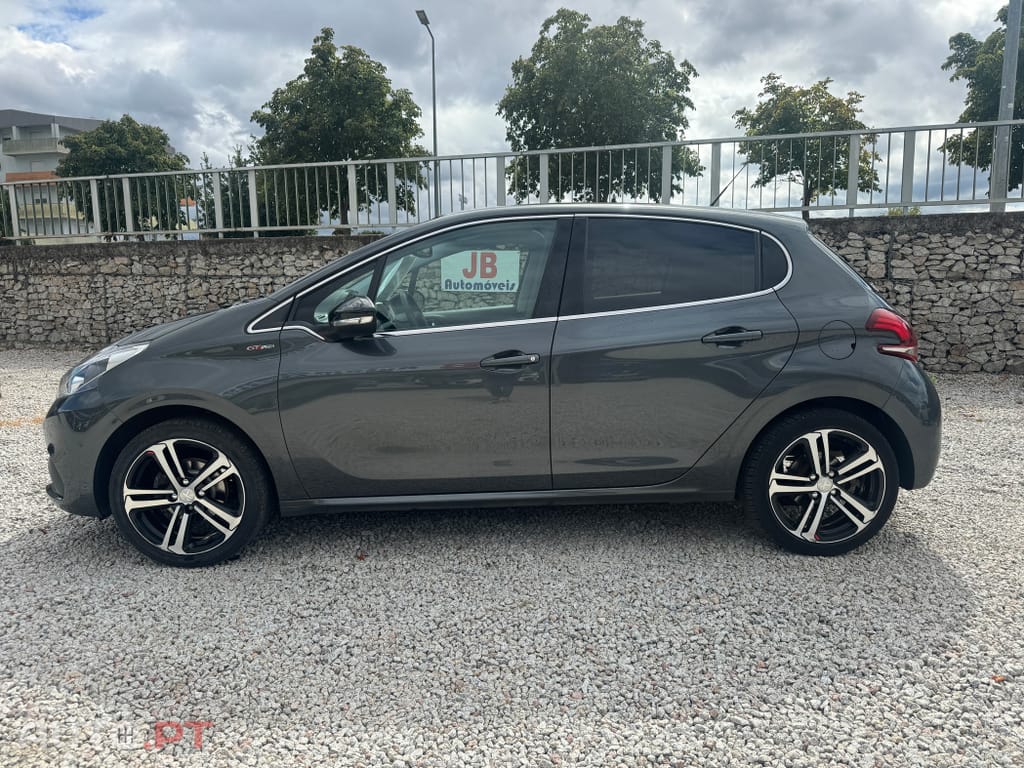 Peugeot 208 1.2 PureTech GT Line