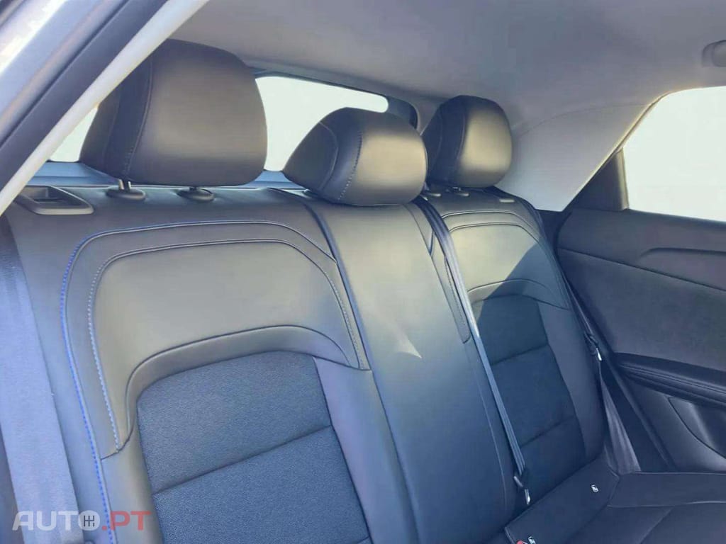 MG MG4 64 kWh Luxury