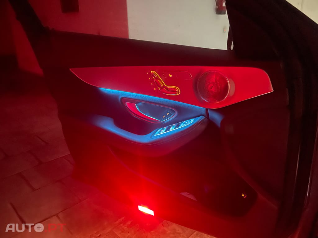 Mercedes-Benz C 220 AMG