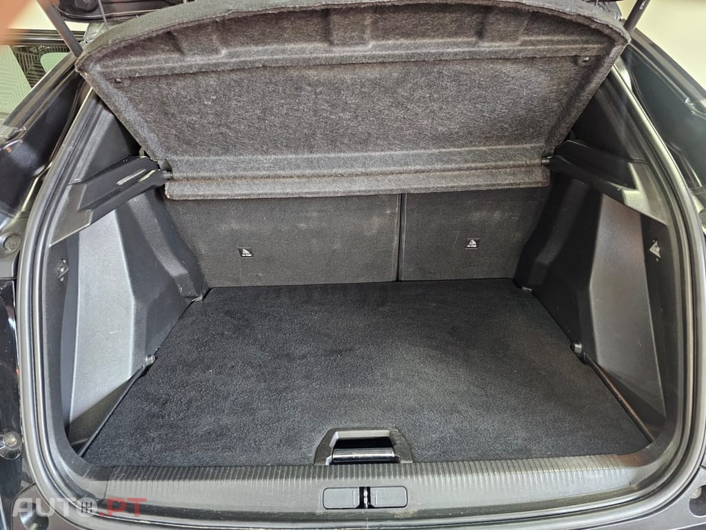 Peugeot 2008 1.2 PureTech GT EAT8