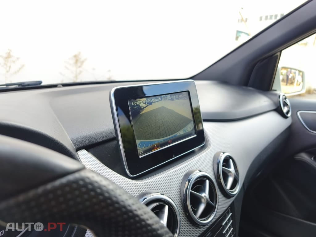 Mercedes-Benz B 180 D Avangard