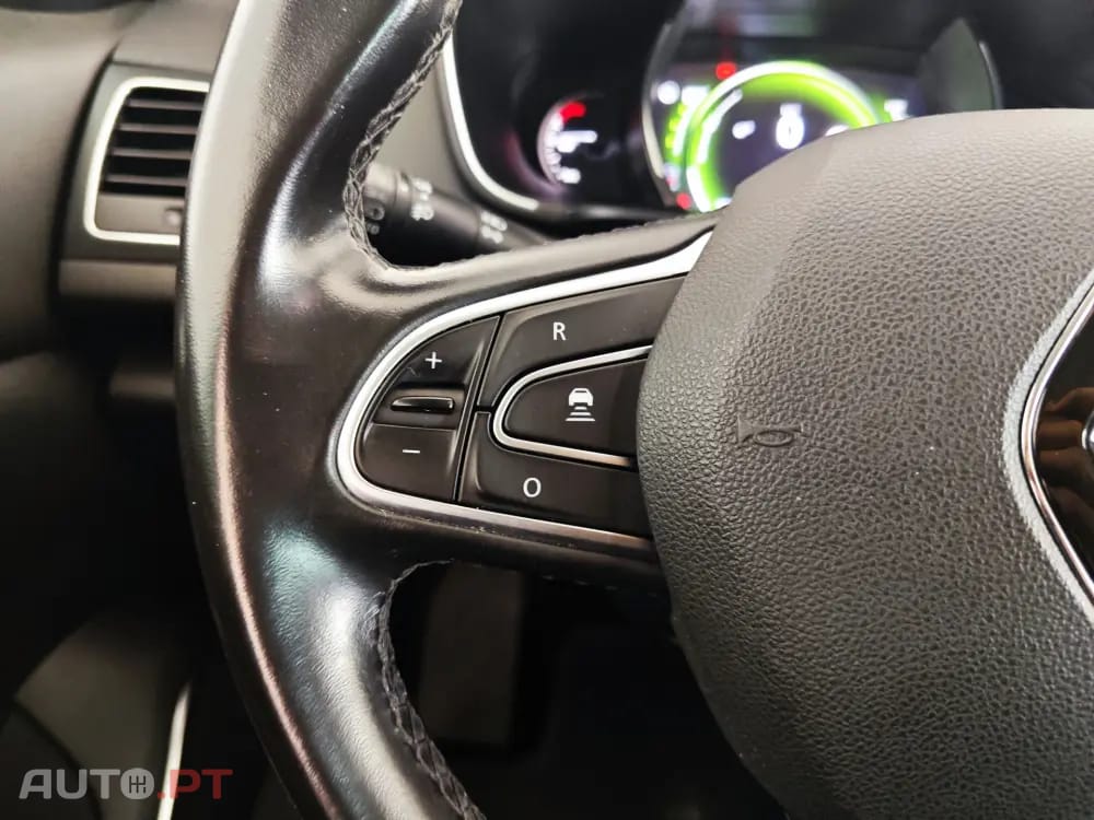 Renault Mégane ENERGY TCe 130 EDC INTENS