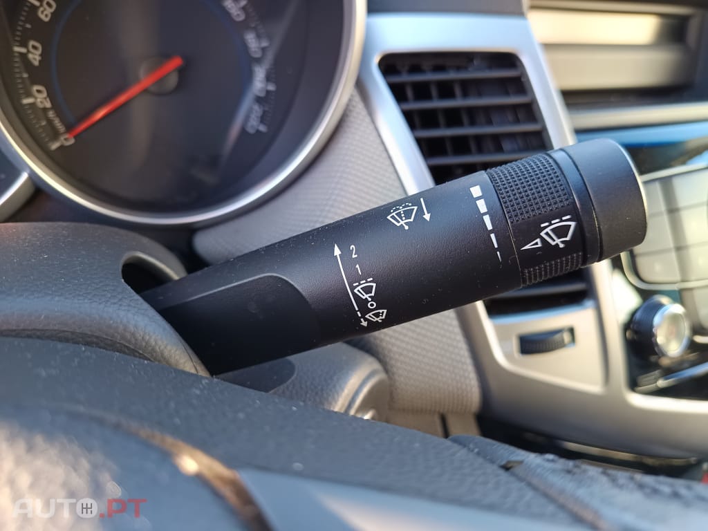 Chevrolet Cruze 1.6 LS