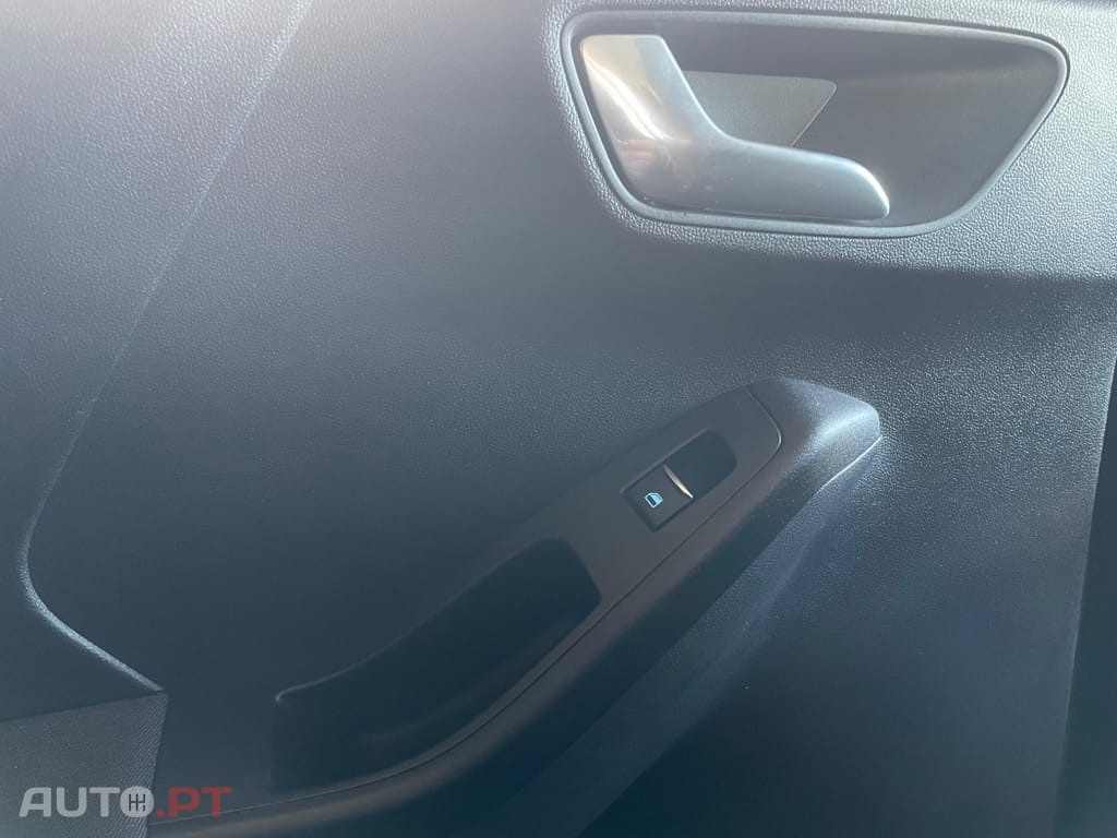 Ford Puma 1.0 EcoBoost MHEV Titanium