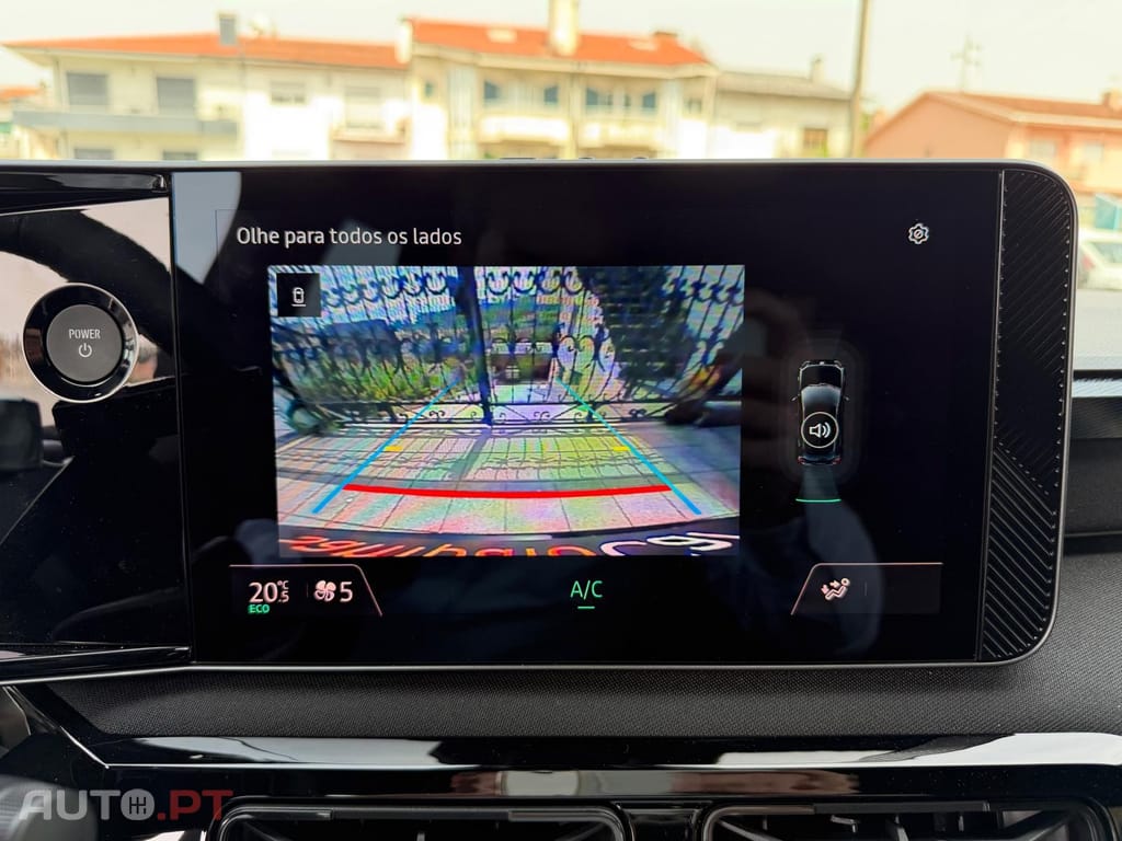 Nissan Micra 52 kWh Advance Two Tone