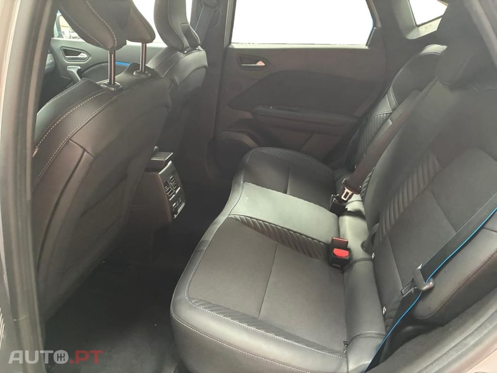 Renault Captur 1.6 E-Tech Full Hybrid Esprit Alpine