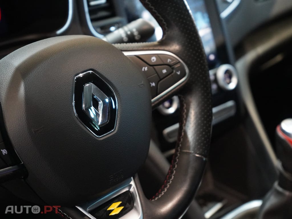 Renault Mégane Sport Tourer 1.3 TCe 140 Int. RSL