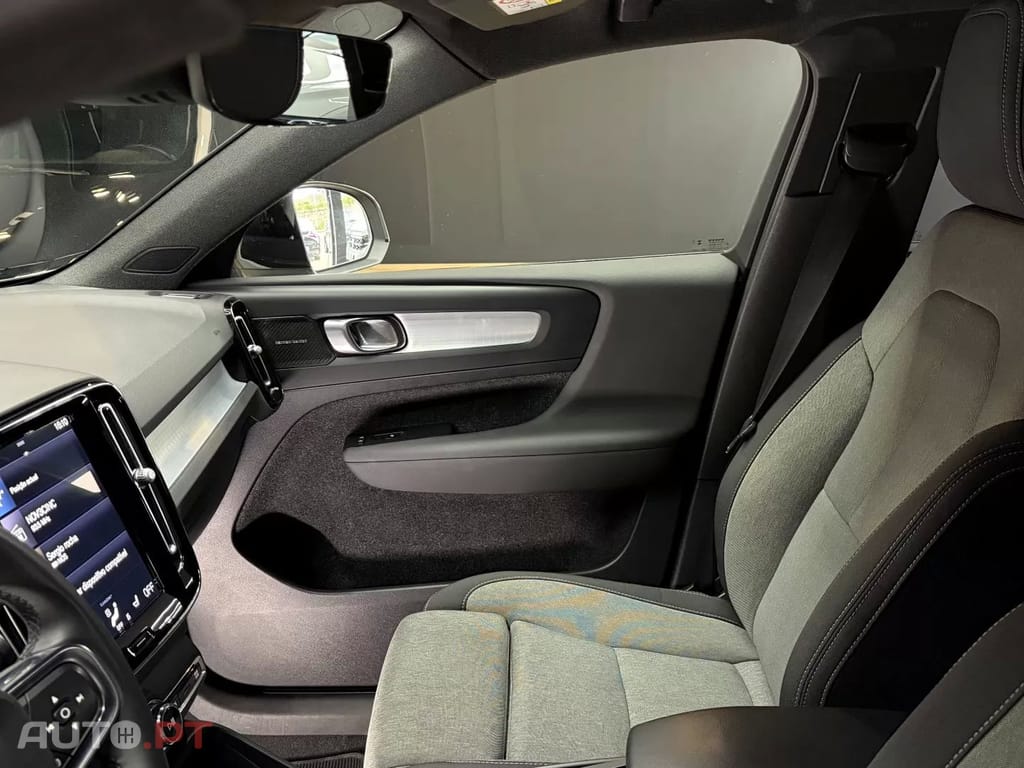 Volvo XC40 1.5 T3 Momentum